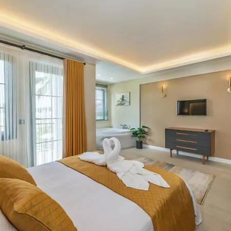 Villa Palmiye Jakuzili Bahceli Havuzlu - Ocekhomes Fethiye