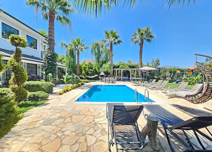 Palmiye Jakuzili Bahceli Havuzlu - Ocekhomes * Fethiye