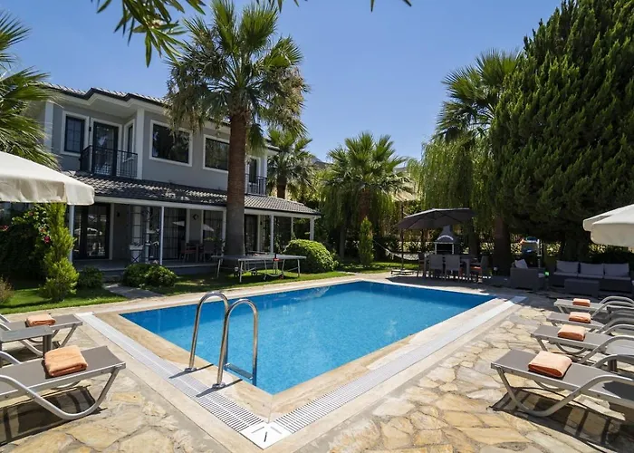 Villa Palmiye Jakuzili Bahceli Havuzlu - Ocekhomes *