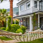 Palmiye Jakuzili Bahceli Havuzlu - Ocekhomes Fethiye