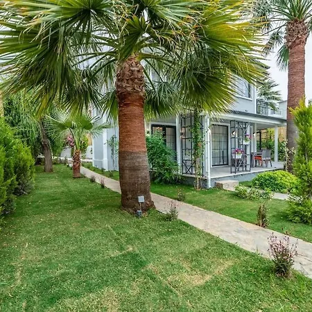 Villa Palmiye Jakuzili Bahceli Havuzlu - Ocekhomes *