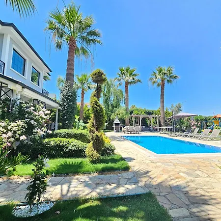 Villa Palmiye Jakuzili Bahceli Havuzlu - Ocekhomes