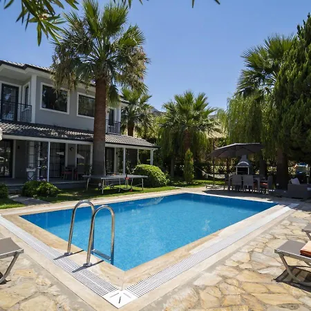 Villa Palmiye Jakuzili Bahceli Havuzlu - Ocekhomes *