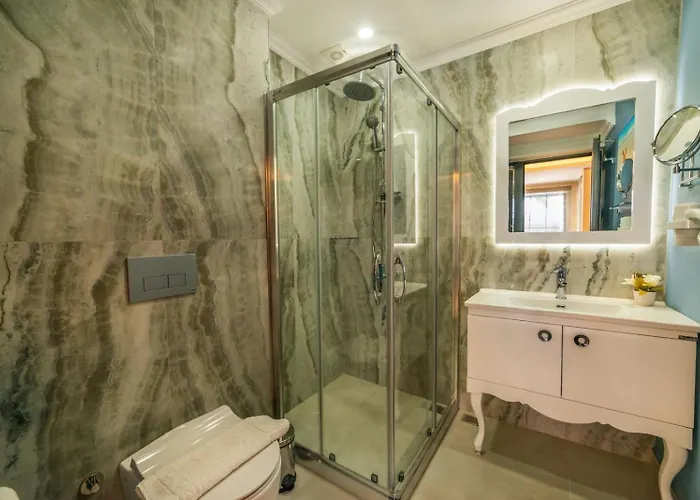 Palmiye Jakuzili Bahceli Havuzlu - Ocekhomes *