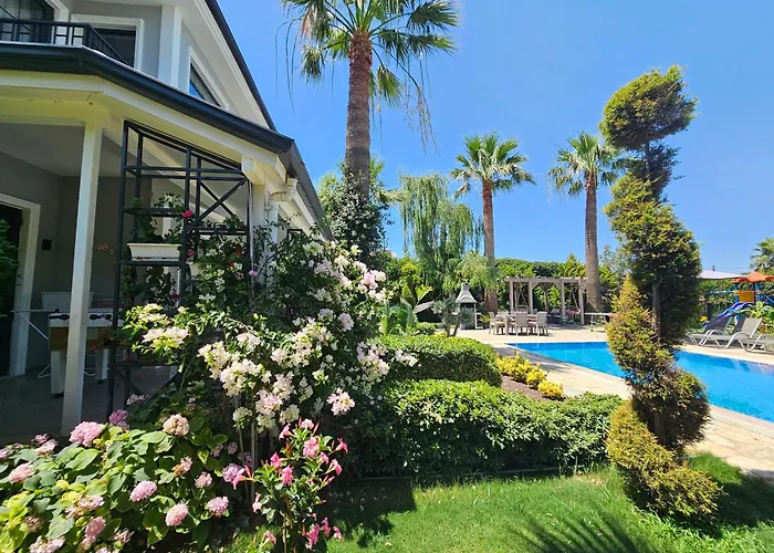 Villa Palmiye Jakuzili Bahçeli Havuzlu - Ocekhomes *