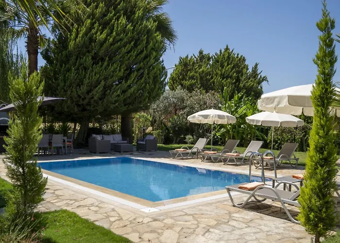 Vilă Palmiye Jakuzili Bahceli Havuzlu - Ocekhomes