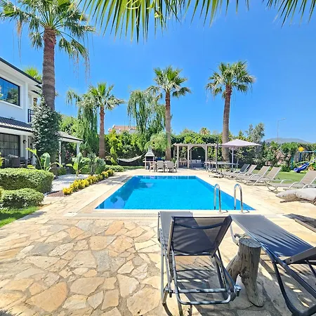 Palmiye Jakuzili Bahceli Havuzlu - Ocekhomes * Fethiye